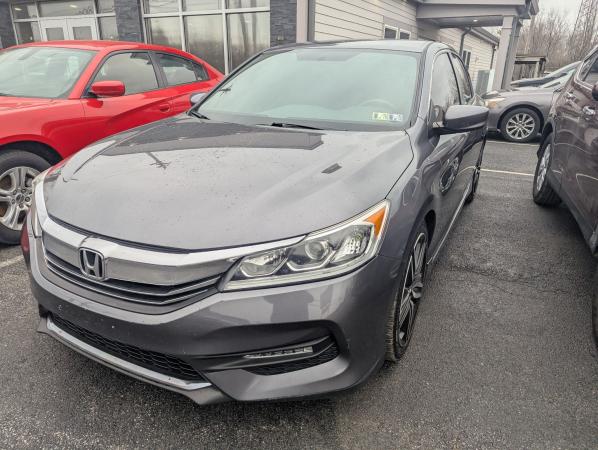 2017 Honda Accord Sport's photo