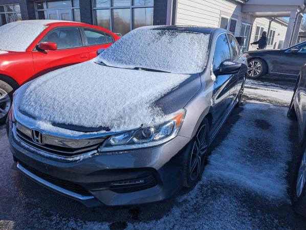 2017 Honda Accord Sport's photo